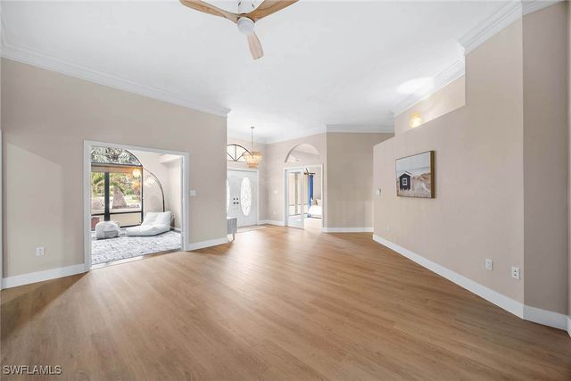 4896 Shearwater LN, Naples, FL 34119