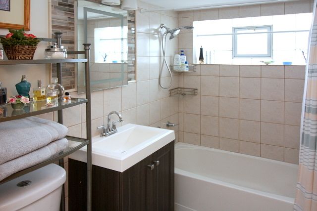 5824 W Higgins Avenue 2N, Chicago, IL 60630