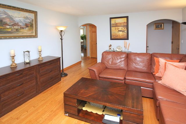 5824 W Higgins Avenue 2N, Chicago, IL 60630