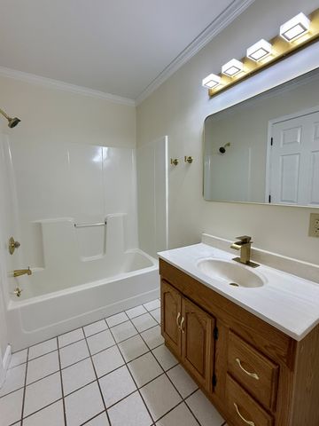242 Dry Valley Rd, Cookeville, TN 38506
