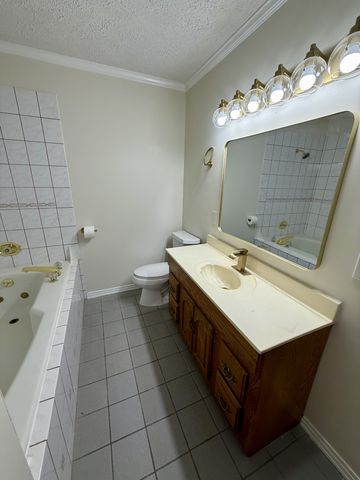 242 Dry Valley Rd, Cookeville, TN 38506