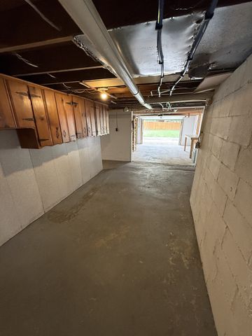 242 Dry Valley Rd, Cookeville, TN 38506