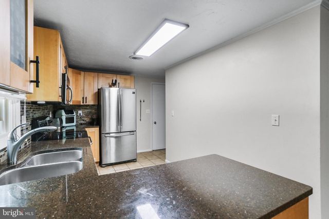 294 S JEFFERSON ST, Hanover, PA 17331