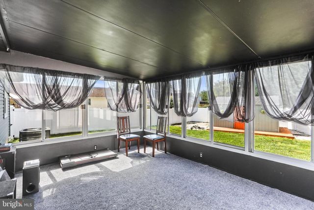 294 S JEFFERSON ST, Hanover, PA 17331