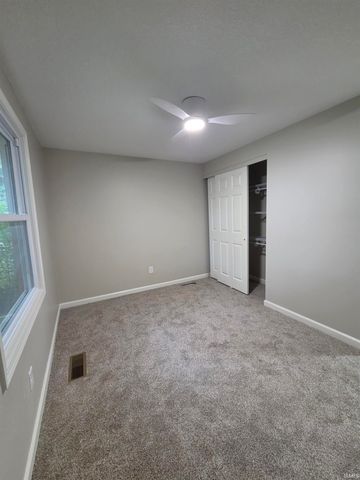 1220 Highland Terrace Drive, New Haven, IN 46774