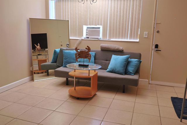 26 Diplomat Parkway 2280, Hallandale Beach, FL 33009