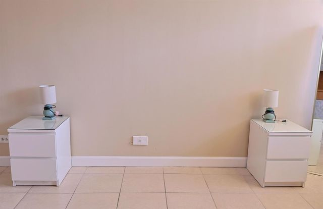 26 Diplomat Parkway 2280, Hallandale Beach, FL 33009