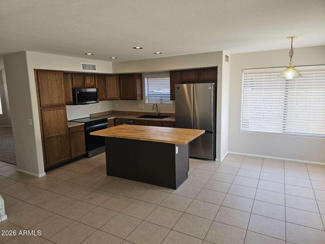 8021 S 47TH Lane, Laveen, AZ 85339
