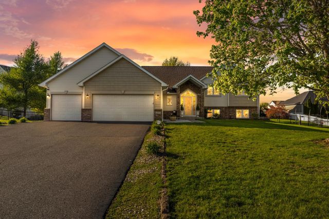 19855 Burlington Path, Farmington, MN 55024