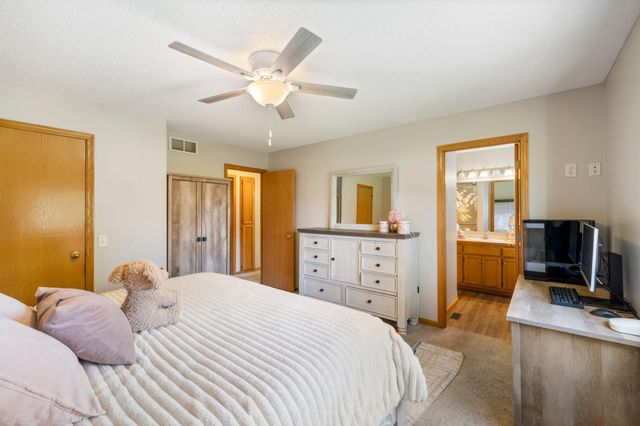 19855 Burlington Path, Farmington, MN 55024