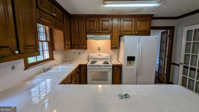 6385 Southland Forest Drive, Stone Mountain, GA 30087