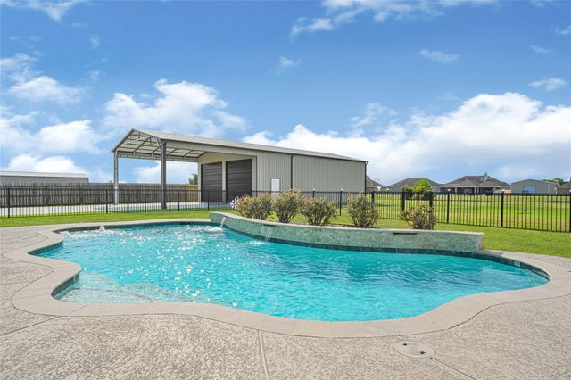 4542 Pineloch Bayou Drive, Baytown, TX 77523