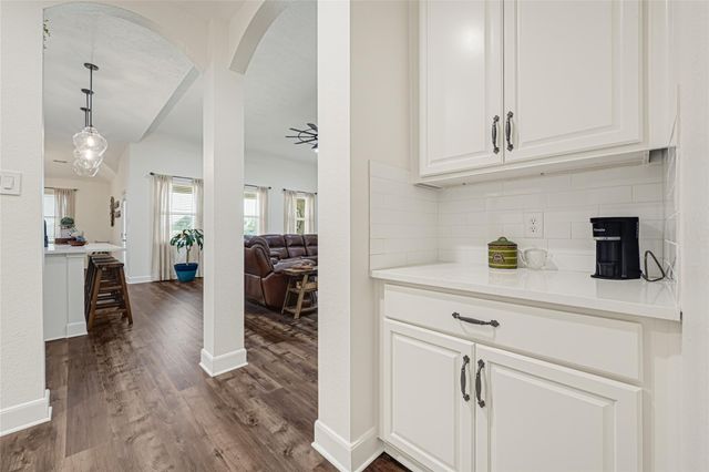 4542 Pineloch Bayou Drive, Baytown, TX 77523