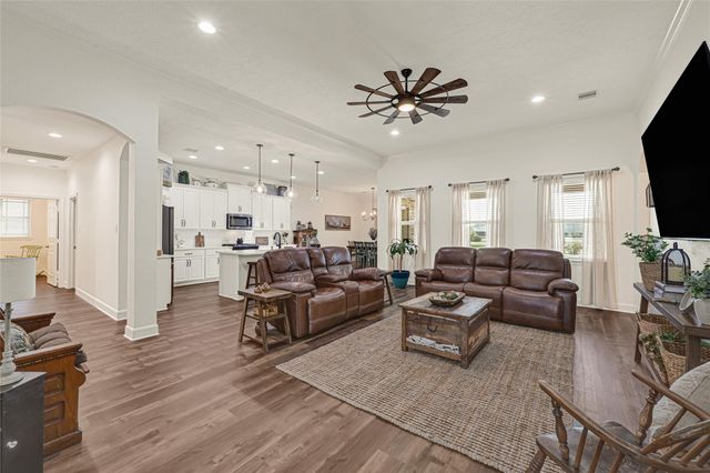 4542 Pineloch Bayou Drive, Baytown, TX 77523