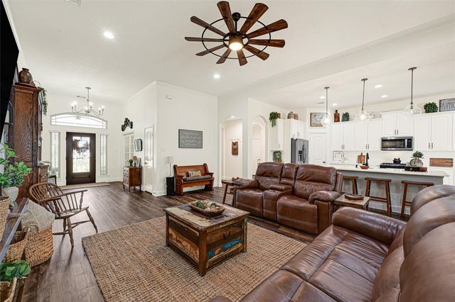 4542 Pineloch Bayou Drive, Baytown, TX 77523