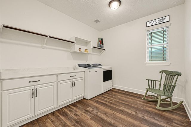 4542 Pineloch Bayou Drive, Baytown, TX 77523