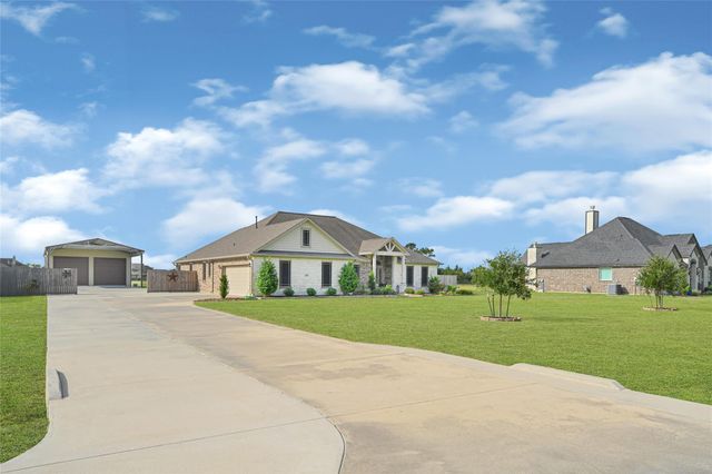4542 Pineloch Bayou Drive, Baytown, TX 77523
