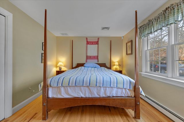 1820 Santuit Newtown Road, Cotuit, MA 02635