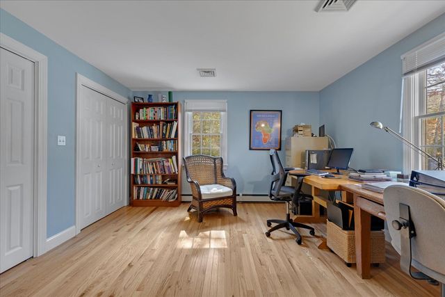 1820 Santuit Newtown Road, Cotuit, MA 02635