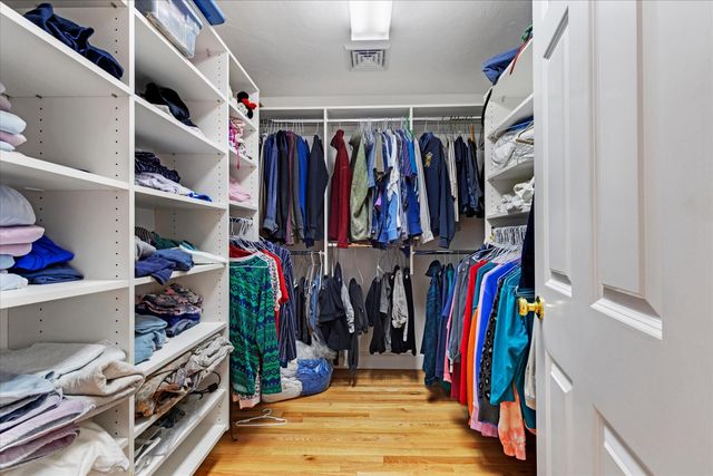 1820 Santuit Newtown Road, Cotuit, MA 02635