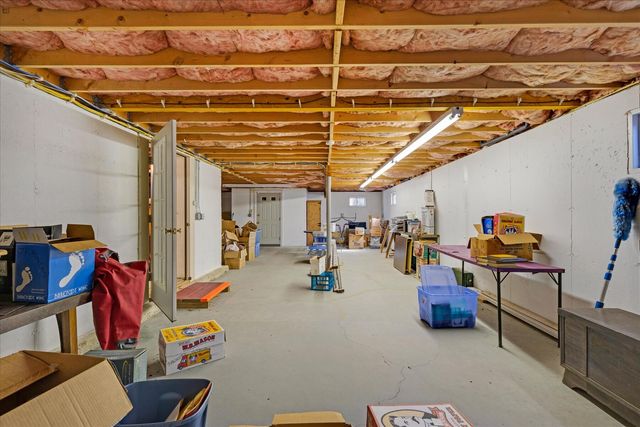 1820 Santuit Newtown Road, Cotuit, MA 02635