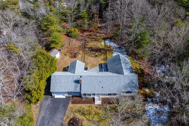 1820 Santuit Newtown Road, Cotuit, MA 02635