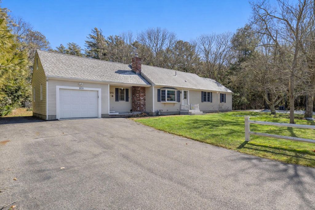 1820 Santuit Newtown Road, Cotuit, MA 02635