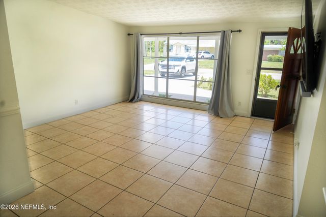 106 RIVER Drive, East Palatka, FL 32131