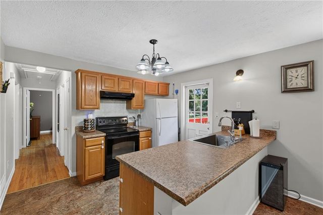 877 King Drive, Conyers, GA 30094