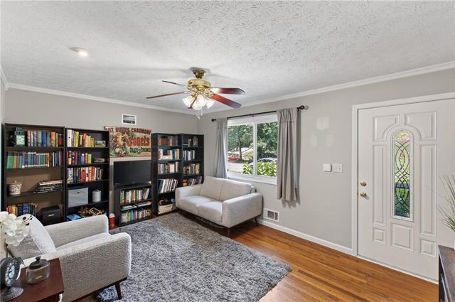 877 King Drive, Conyers, GA 30094