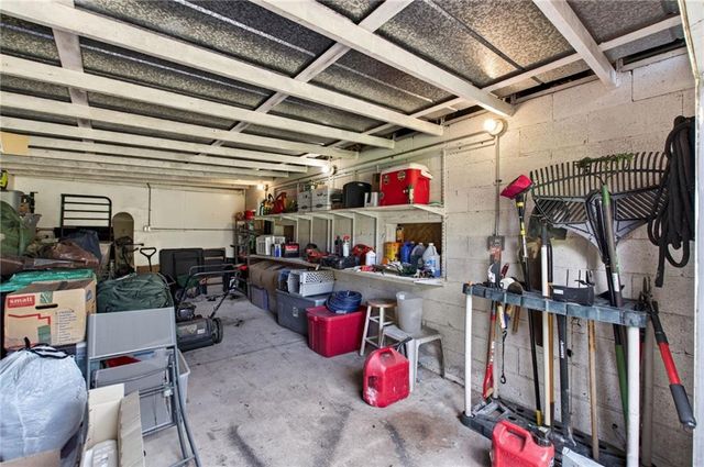 877 King Drive, Conyers, GA 30094