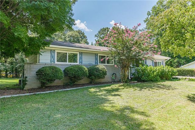 877 King Drive, Conyers, GA 30094