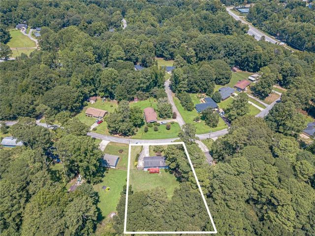 877 King Drive, Conyers, GA 30094