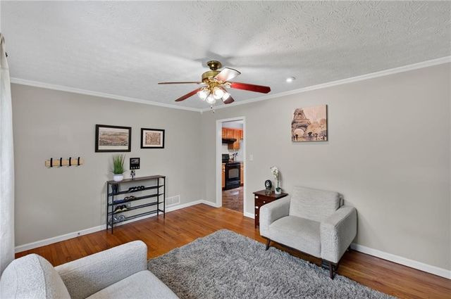 877 King Drive, Conyers, GA 30094