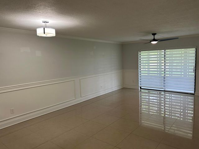 140 Lake Nancy Lane 115, West Palm Beach, FL 33411