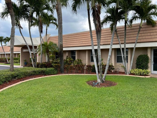 140 Lake Nancy Lane 115, West Palm Beach, FL 33411