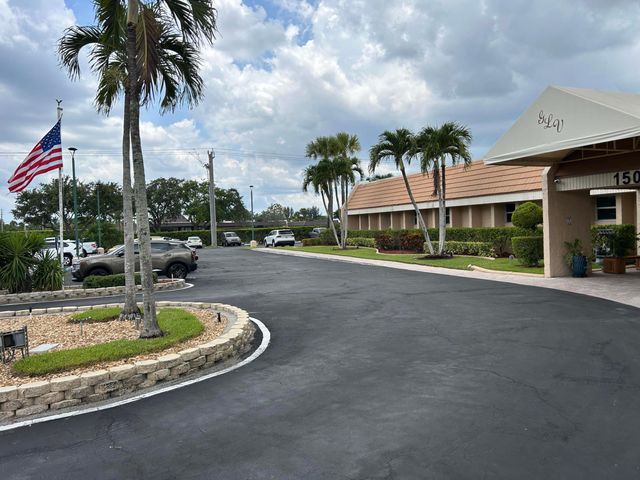 140 Lake Nancy Lane 115, West Palm Beach, FL 33411