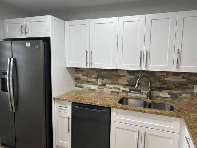 140 Lake Nancy Lane 115, West Palm Beach, FL 33411
