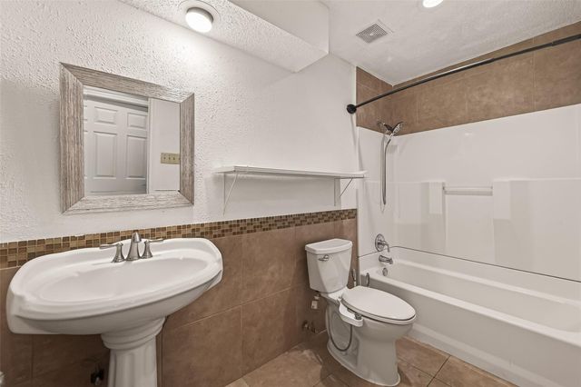 11911 Green Glade Drive, Houston, TX 77099