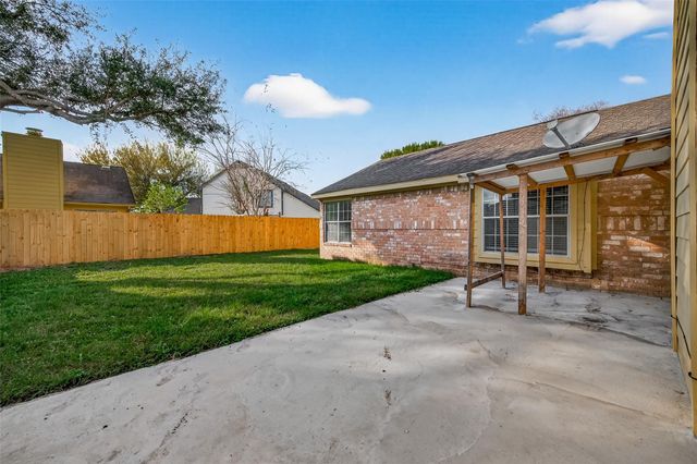11911 Green Glade Drive, Houston, TX 77099