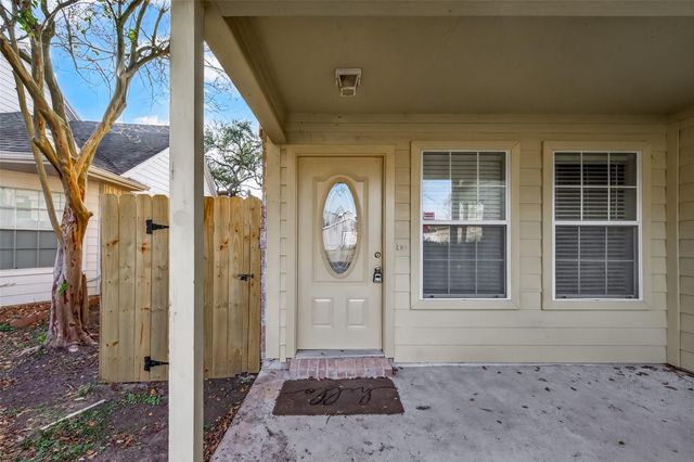 11911 Green Glade Drive, Houston, TX 77099