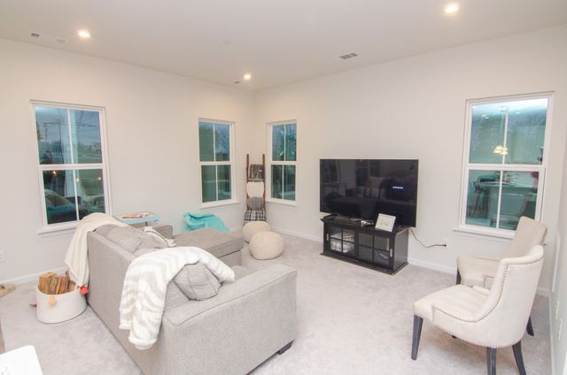 100 Keelon Gap Rd, Spring Hill, TN 37174