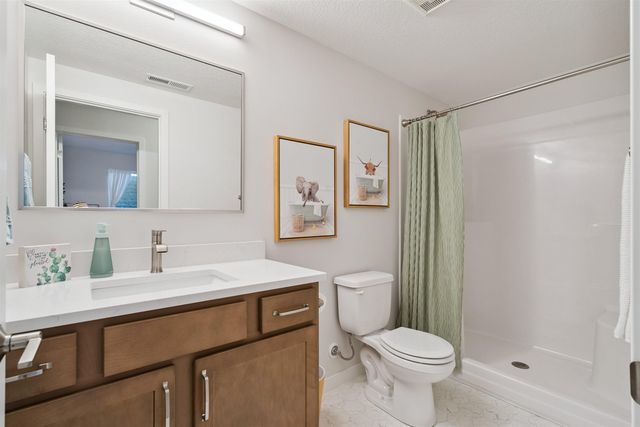 2709 Arbor Ridge Road, Cedar Falls, IA 50613