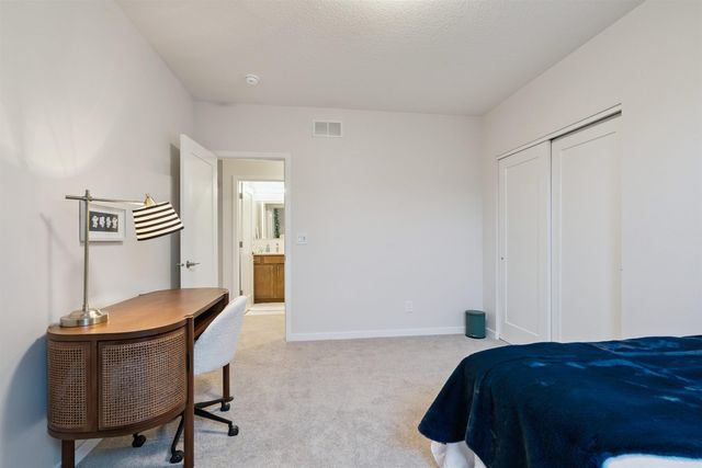 2709 Arbor Ridge Road, Cedar Falls, IA 50613