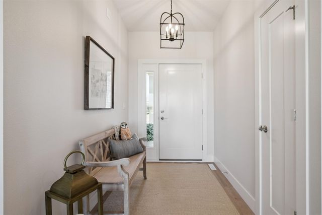 2709 Arbor Ridge Road, Cedar Falls, IA 50613