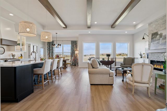 2709 Arbor Ridge Road, Cedar Falls, IA 50613