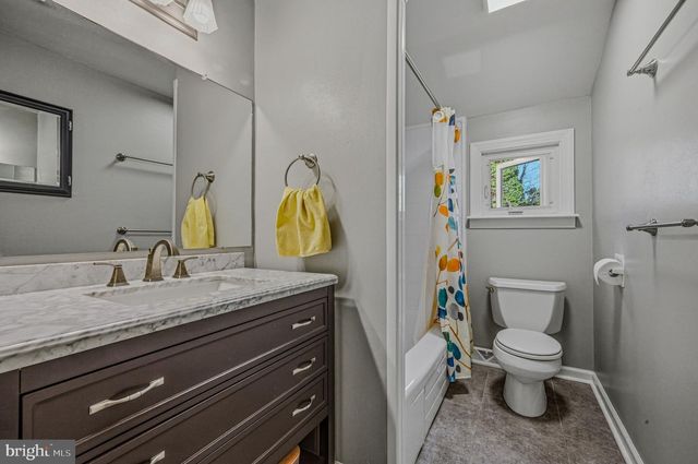 106 N DILLWYN RD, Newark, DE 19711