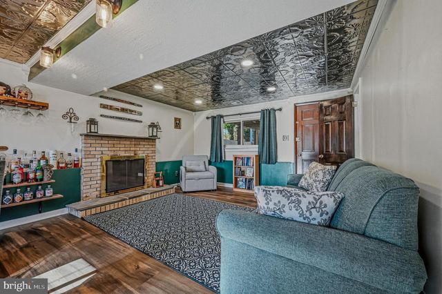 106 N DILLWYN RD, Newark, DE 19711