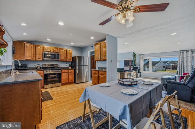 106 N DILLWYN RD, Newark, DE 19711