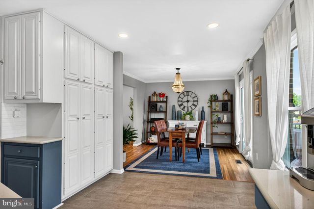 1834 SAINT ROMAN DR, Vienna, VA 22182